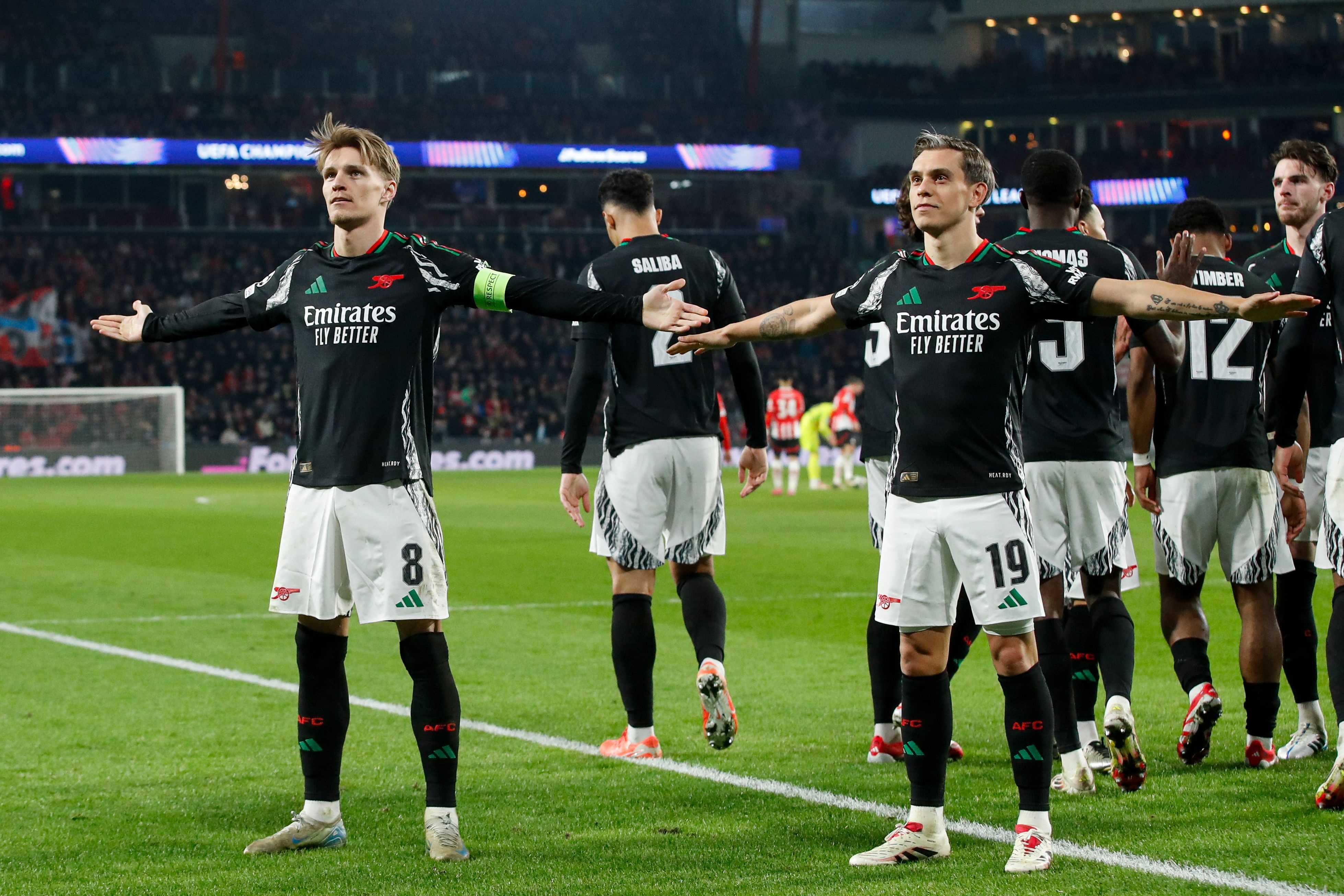 开云官网-标晚报阿森纳伤情:厄德高和特罗萨德有望对阵勒沃库森时复出