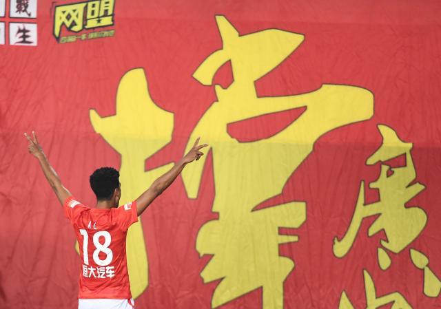 开云平台-中超引援花小钱办大事!新援即插即用献10球5助